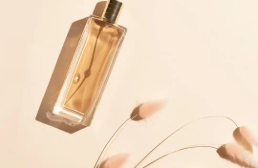 Intentional perfume layering