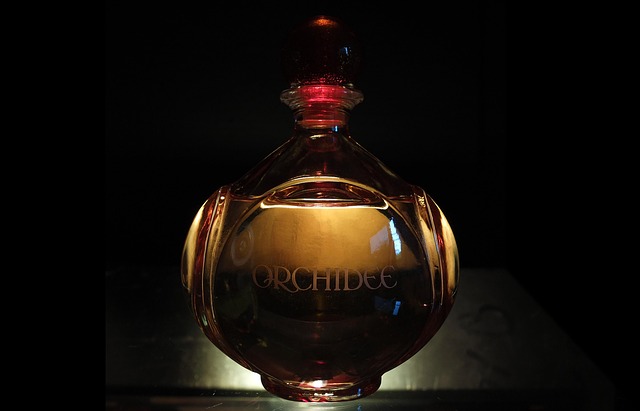 dark feminine perfume